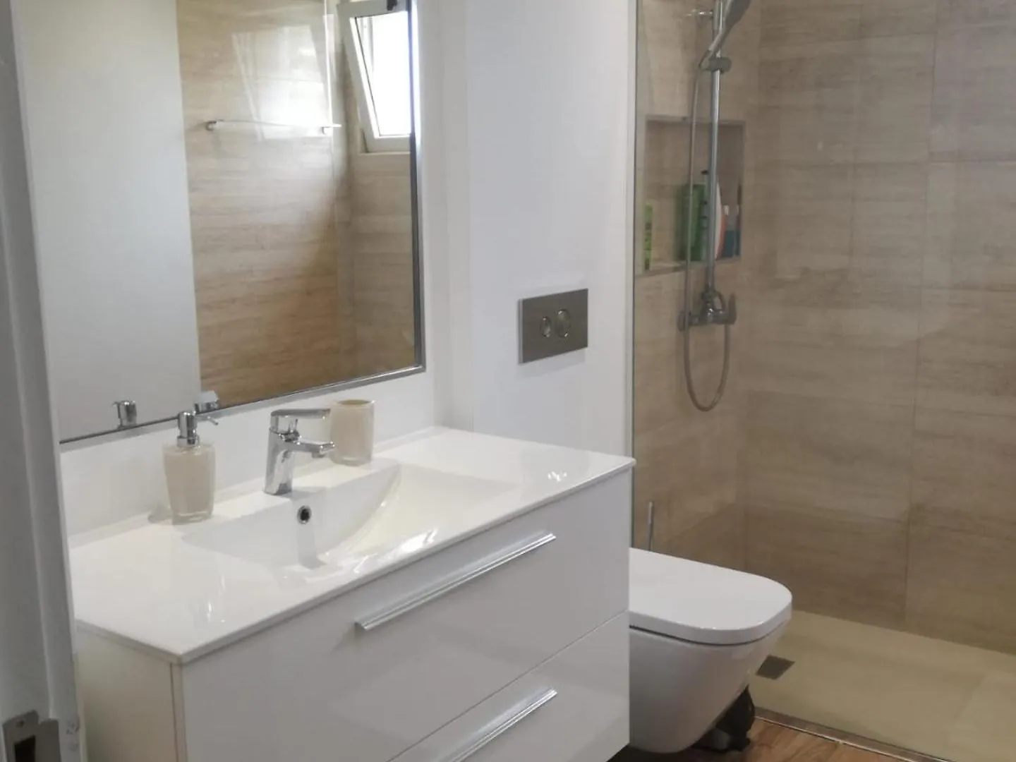 The Sunrise Of Your Dreams With Total Ocean View With New Modern Kitchens Apartment Funchal (Madeira)