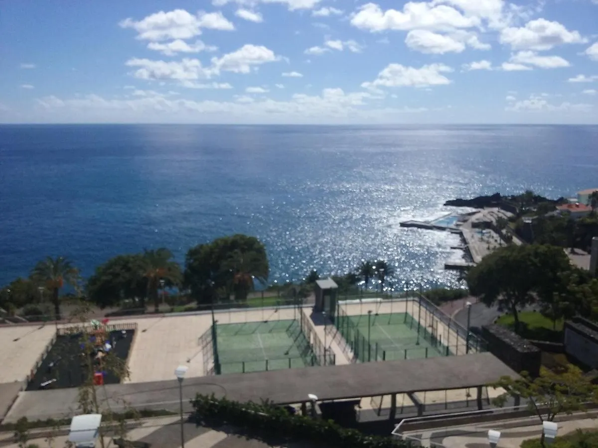 The Sunrise Of Your Dreams With Total Ocean View With New Modern Kitchens 0*, Funchal (Madeira) Portugal