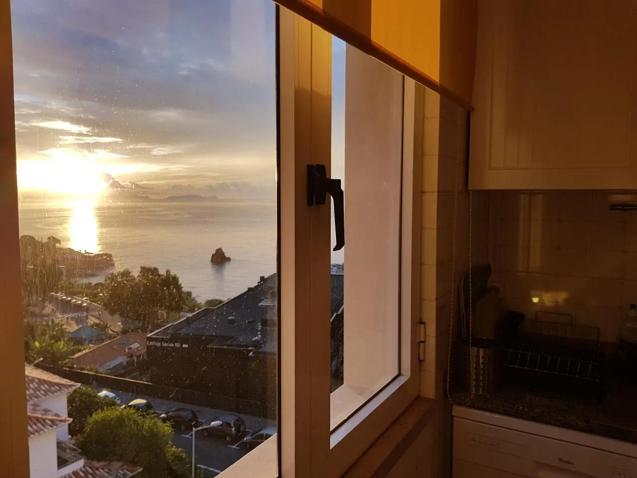 Apartment The Sunrise Of Your Dreams With Total Ocean View With New Modern Kitchens